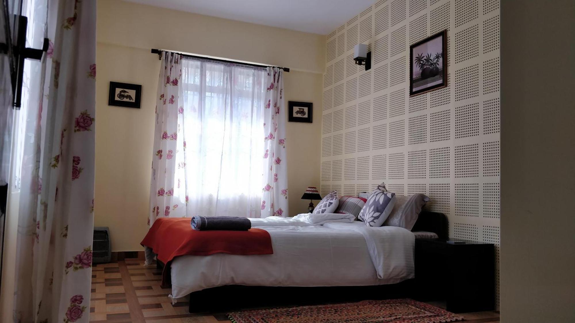 Roseville Shillong Kültér fotó
